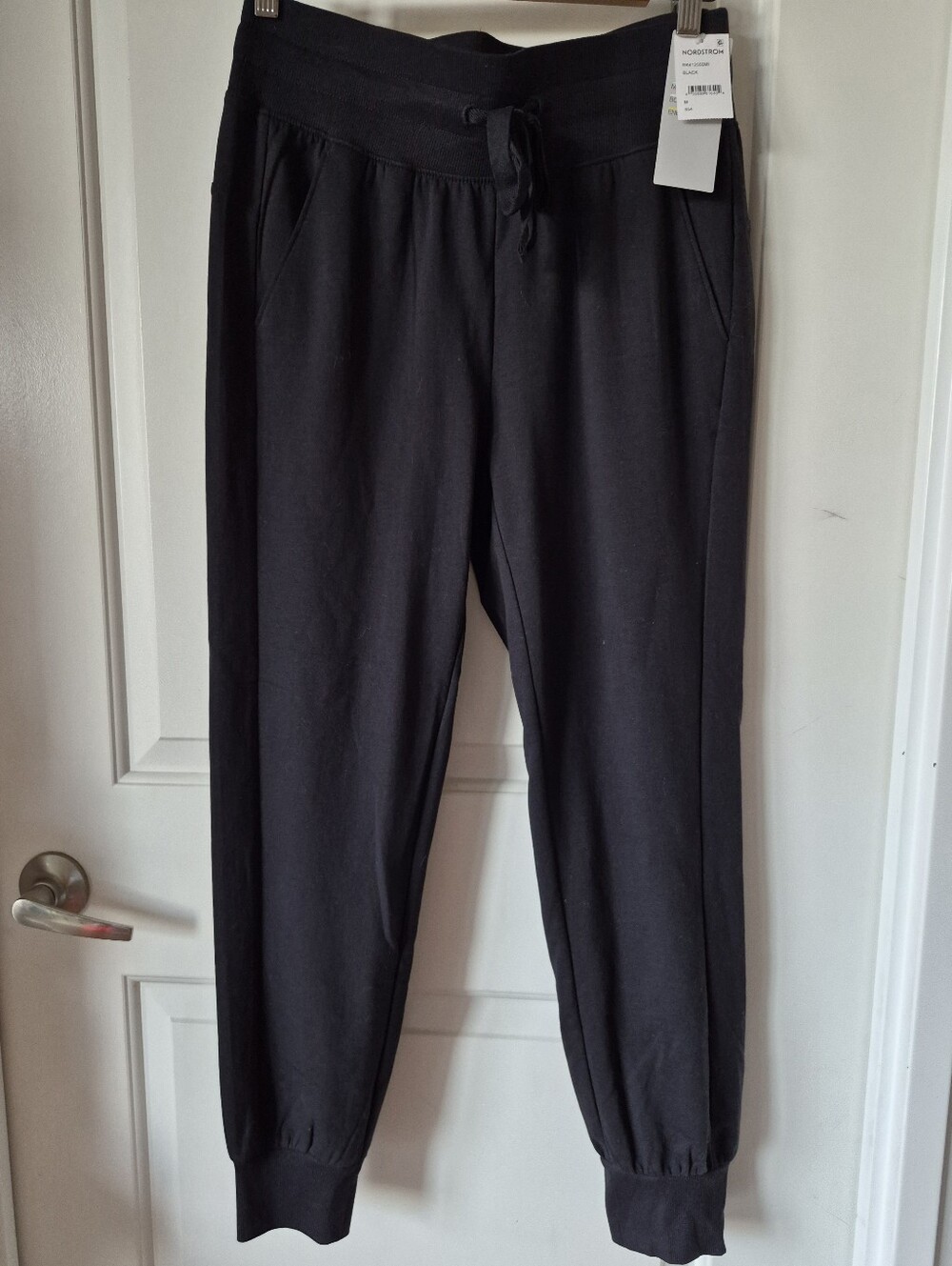 NWT Zella Nordstrom Black Live In Joggers / Athleisure Pants - Women’s Medium